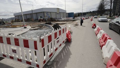 Las obras incluyen cambios en la avenida de Arteixo que permitir�n realizar nuevos giros.