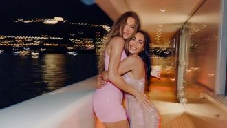 Khlo� y Kim Kardashian a bordo de la embarcaci�n construida en Freire Shipyard.