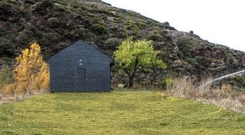 Las seis naves abandonadas serán rehabilitadas con pizarra.