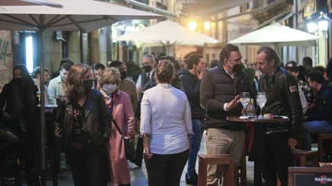La zona de vinos volvi� a ser el punto de encuentro al caer la noche