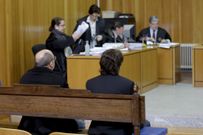 Los acusados en la Secci�n Primera de la Audiencia. 