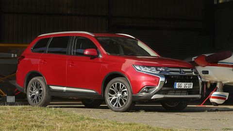 Mitsubishi Outlander 200 MPI CVT 2 WD