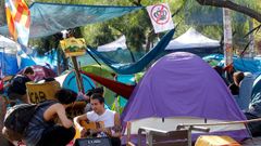 Los estudiantes llevaban 22 d�as acampados en la plaza de la Universidad para prostestar por la sentencia del desaf�o secesionista