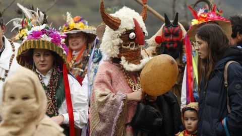 Máscaras en Santiago de Arriba en la celebración del Domingo Lambedoiro