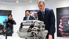 El presidente del Gobierno, Pedro S�nchez, junto al fundador de Xiaomi, Lei Jun.