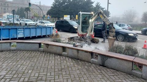 Obras de reparaci�n de la aver�a que motiv� un corte de agua la pasada Nochebuena