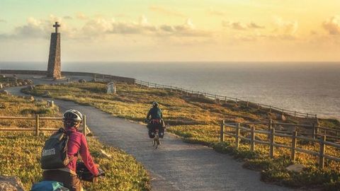 Eurovelo es un proyecto de doce rutas cicloturistas de larga distancia para recorrer Europa de un extremo a otro