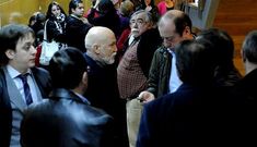 <span lang= es-es >Varios agentes quedaron con graves lesiones</span>. Un polic�a, en la foto de perfil, sufri� graves lesiones. Un segundo agente perdi� capacidad auditiva y otro de visi�n, debido a los golpes.