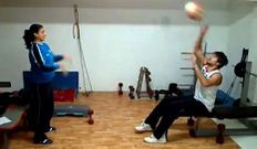 En su trabajo audiovisual Iria y Ander incluyeron detalles como la placa de la lesi�n, y diferentes momentos de la recuperaci�n del jugador.