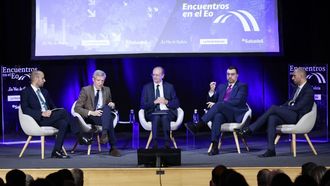 Rueda y Barb�n analizan los desaf�os de Galicia y Asturias en los Encuentros en el Eo