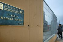 En el Rivero los padres de sexto anunciaron ayer la decisi�n de no mandar a los ni�os a la rev�lida. 