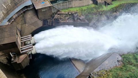 Ayer soltaron agua en el embalse de Eiras, que esta semana alcanz� el 84,76 %.