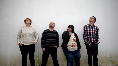 Los alumnos del centro ocupacional  hicieron de modelos para el almanaque solidario