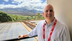 Dino Bekis atendi a La Voz de Galicia durante el Snapdragon Summit que se celebra en la isla de Maui (Hawi).