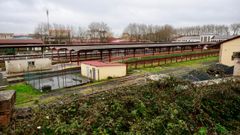 La playa de v�as de la terminal ferroviaria ferrolana est� pr�cticamente pegada al aparcamiento de la estaci�n de autobuses. 