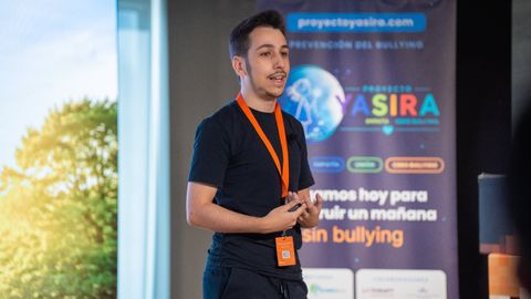 Ismael Maceira, durante una presentaci�n del videojuego Yasira para prevenir el acoso escolar
