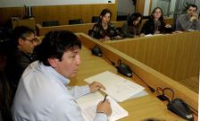 Gobierno y oposici�n buscaron opciones para rebajar el recibo del IBI en la comisi�n de Facenda.