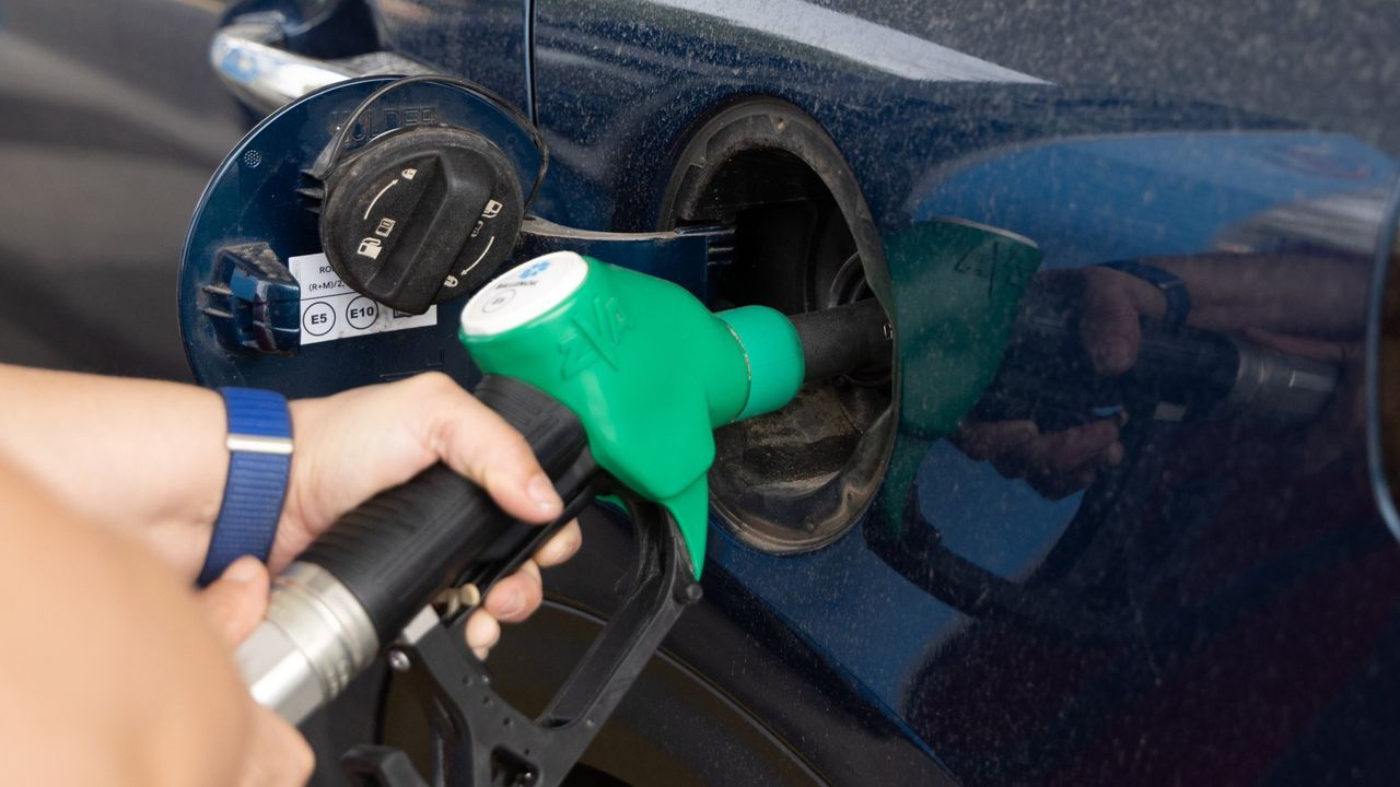 El brent sube un 5 % y se sitúa a las puertas de los 100 dólares por barril