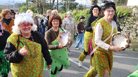 Comitiva que acompa�� al �so en Abanqueiro