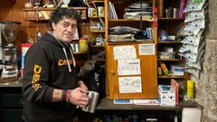 Jes�s Mar�a Rey, detr�s de la barra de A Dorna