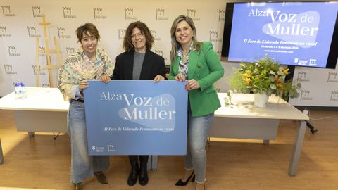 A concelleira Mar�a Jos� Pose, a deputada provincial Rosa Ana Garc�a e a alcaldesa de Vimianzo, M�nica Rodr�guez