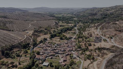 Aldea modelo de Infesta en Monterrei