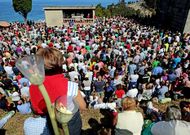 Cada 8 de septiembre centenares de personas acuden a la romer�a dos Milagres de Cai�n.