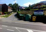Un vial que comienza en Lapam�n en la PO-551 marca la frontera municipical entre Mar�n y Bueu.