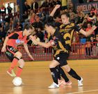 Peque e as internacionais Marta Pe�alver e Consuelo no 6-1 ao Rold�n. 