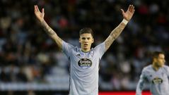 Santi Mina, en un partido con el Celta