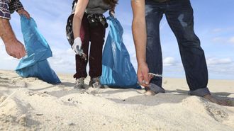 Una de las muchas limpiezas acometidas por Mar de F�bula 