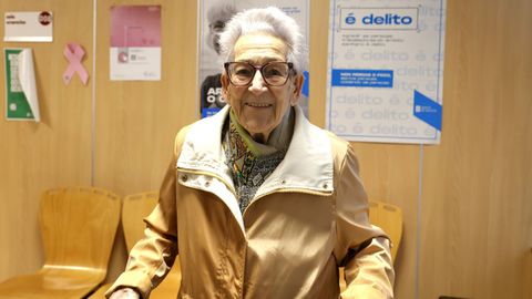 Prudencia Martín, de 99 años, tras vacunarse este lunes en Pontevedra