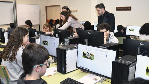 Prueba piloto en Ourense sobre la realización de las evaluaciones diagnósticas en línea