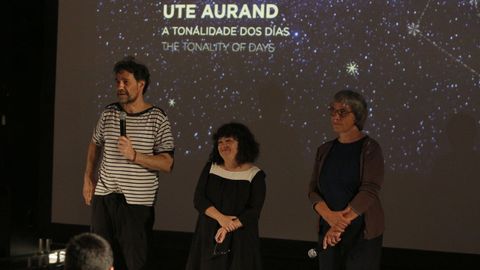 ngel Rueda, Elena Duque y Ute Aurand, ayer en la presentacin de las primeras proyecciones de la cineasta alemana en el festival (S8) en A Corua