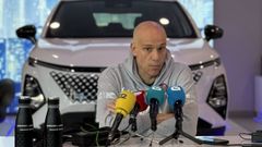 Carles Marco, durante su comparecencia en el concesionario Omoda-Jaecoo en A Coru�a.