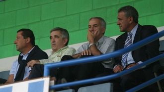 Juan Pazos, el secretario; Andr&eacute;s Re&ntilde;al, el tesorero; Carlos Paz, el director general, e Isidro Silveira, el presidente, cuando formaban el motor del Racing de Ferrol