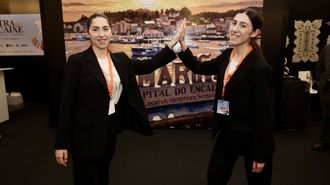 Paula y Andrea, las dos hermanas, este Viernes Santo en la Mostra do Encaixe de Camari�as