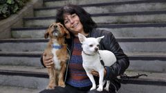 La mujer lamenta que cada vez menos propietarios admiten mascotas en las casas