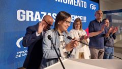 Baltar felicita a Ana Beln Vzquez, que iba de nmero uno por Ourense al Congreso