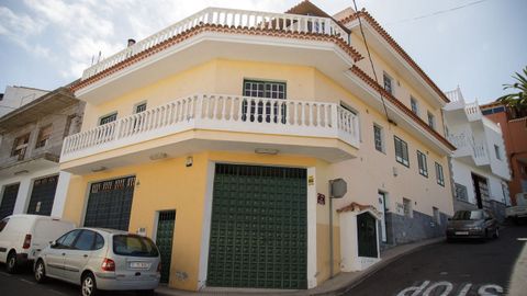 Imagen de la vivienda del municipio de Santa �rsula, en Tenerife, en donde apareci� el cuerpo de una mujer en una fosa s�ptica