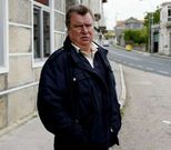 Carnero sufre una enfermedad degenerativa de la vista.