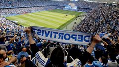 La afici�n de Riazor durante el partido entre el Deportivo y el Barcelona Atl�tic