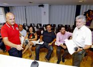 Jos� Manuel Baltar y Rosendo Fern�ndez presidieron ayer la reuni�n de la directiva.