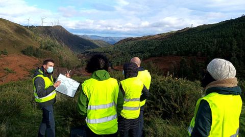 Panormica de la falla de Viveiro en una ruta geolgica del pasado noviembre con Fran Canosa