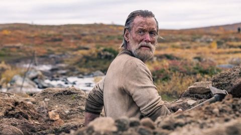 Fotograma de la pelcula Sisu. En la imagen, su protagonista, Aatami Korpi, interpretado por Jorma Tommila.