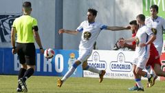 Borja Outeiral, en un instante del partido contra el Atl�tico Escair�n de la pasada temporada en Barra�a.