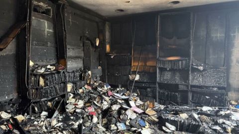 Fotograf&iacute;a de la sinagoga de Misisipi incendiada