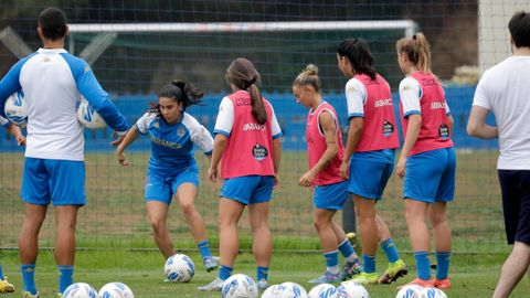 El Deportivo ABANCA durante un entrenamiento la temporada pasada.