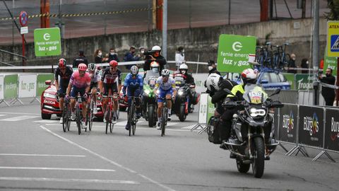 Las mejores im�genes de la etapa de La Vuelta entre Lugo y Ourense