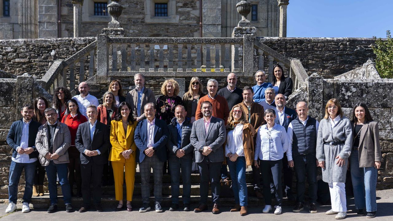 Los parlamentarios del PP celebraron una reunión de trabajo en Lalín